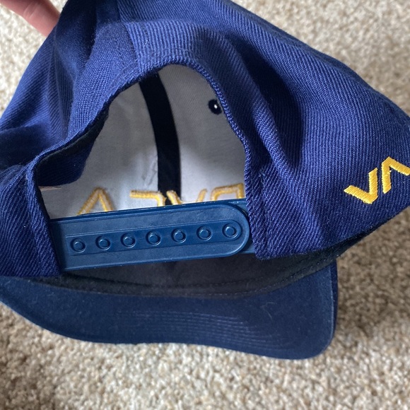 RVCA hat - Picture 3 of 3